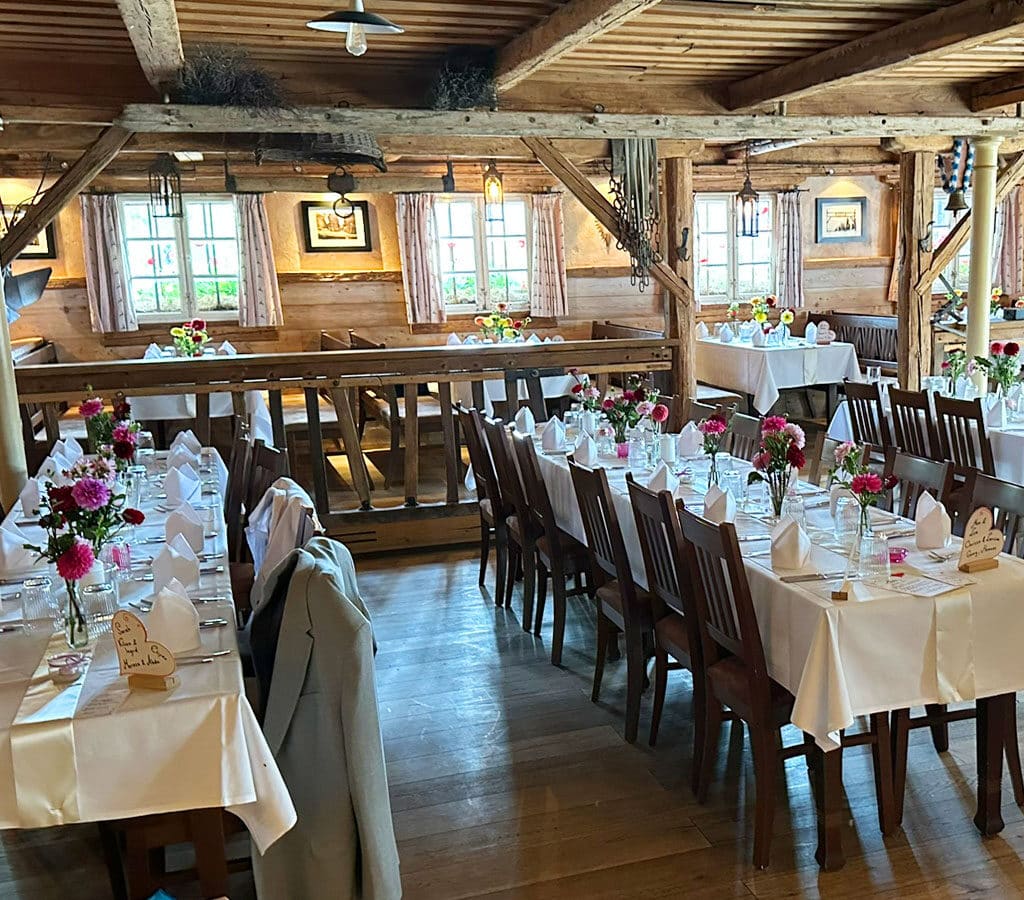 Beim Huber in Linden (Dietramszell) - Saal - Oida Stoi
